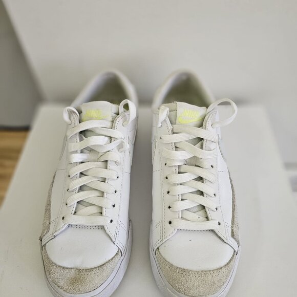 Nike Blazer Low Platform Flatform Leather Sneakers - Picture 2 of 5